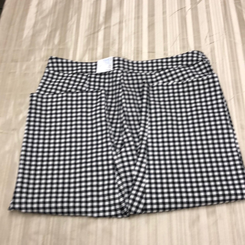 NWT Time and Tru Black & White Checkered Capri Pants XL
